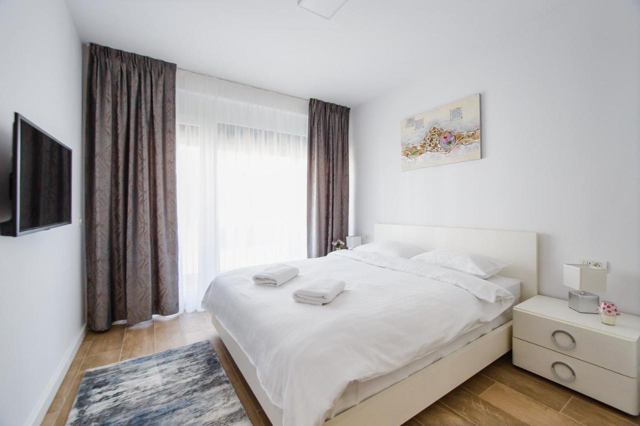 Lovely Home At West Residence Oradea Exteriér fotografie