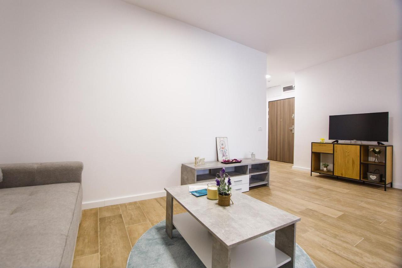 Lovely Home At West Residence Oradea Exteriér fotografie
