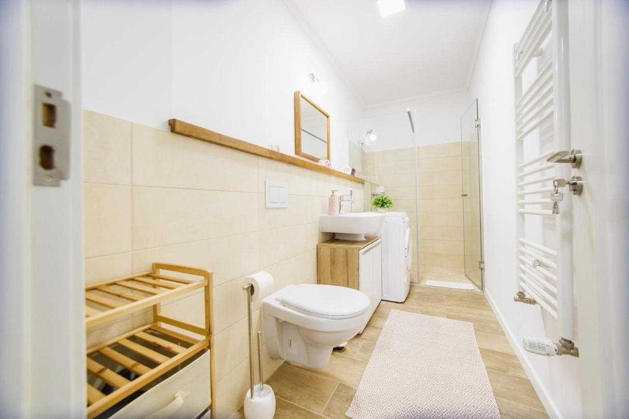 Lovely Home At West Residence Oradea Exteriér fotografie