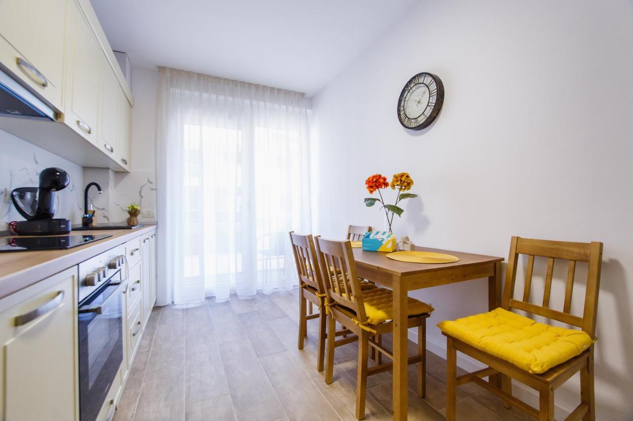 Lovely Home At West Residence Oradea Exteriér fotografie
