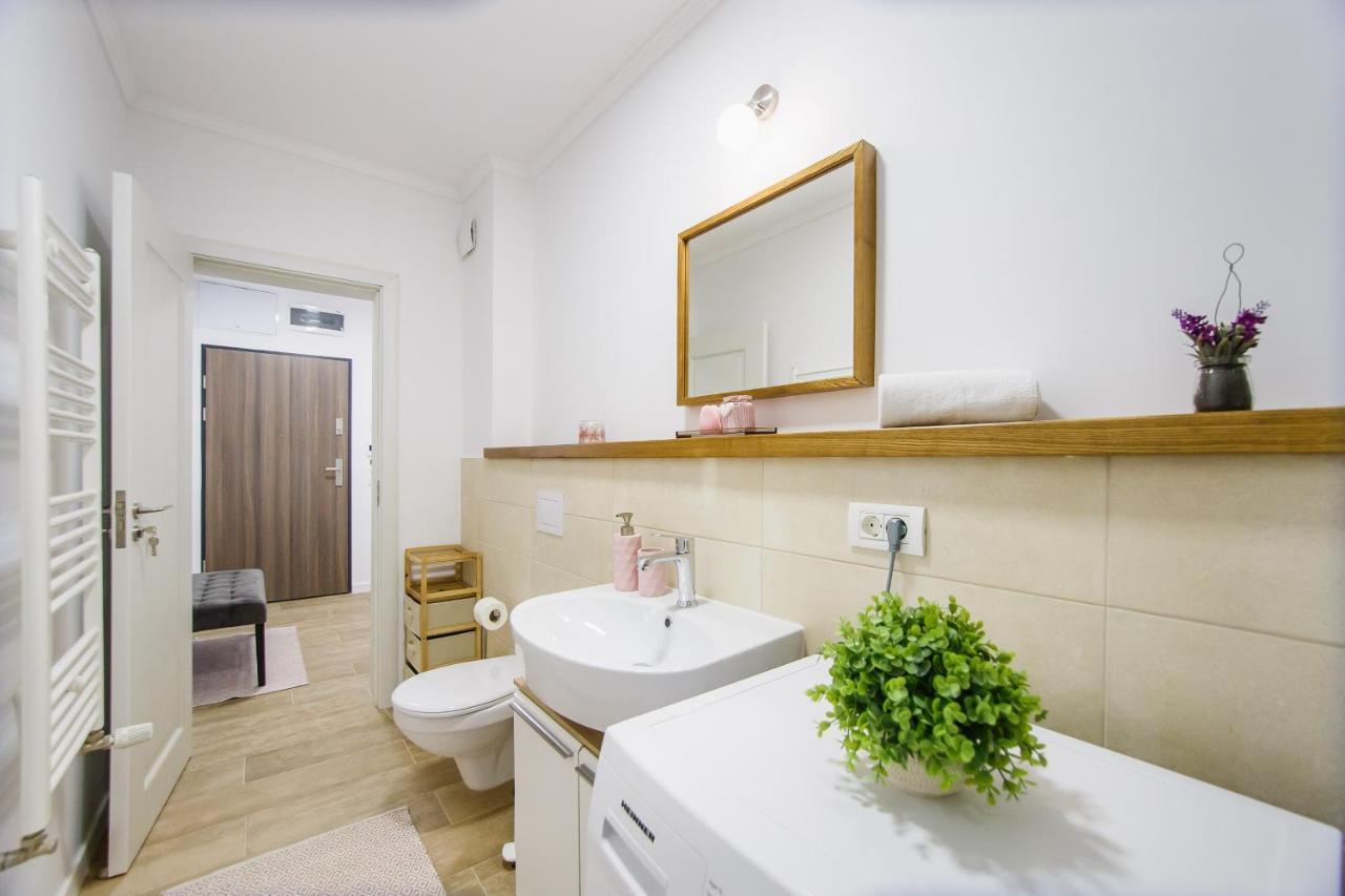 Lovely Home At West Residence Oradea Exteriér fotografie