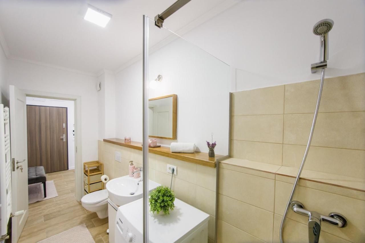 Lovely Home At West Residence Oradea Exteriér fotografie
