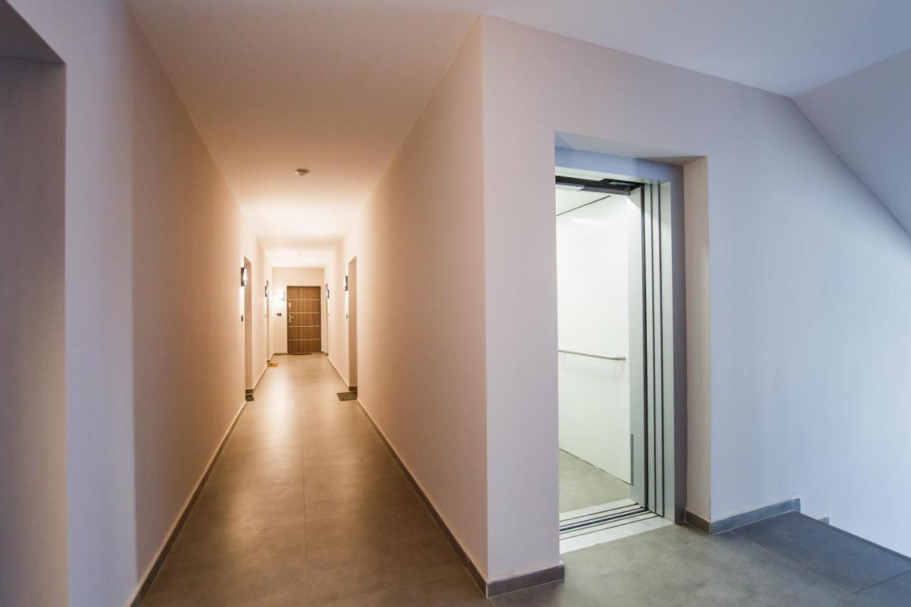 Lovely Home At West Residence Oradea Exteriér fotografie